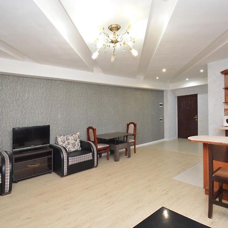 Apartment In Abovyan Street, يريفان المظهر الخارجي الصورة