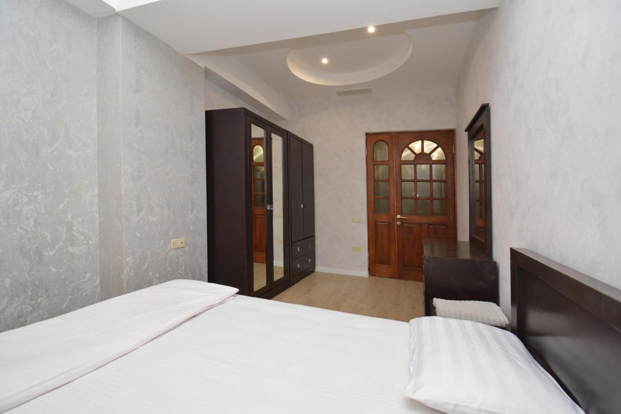 Apartment In Abovyan Street, يريفان المظهر الخارجي الصورة
