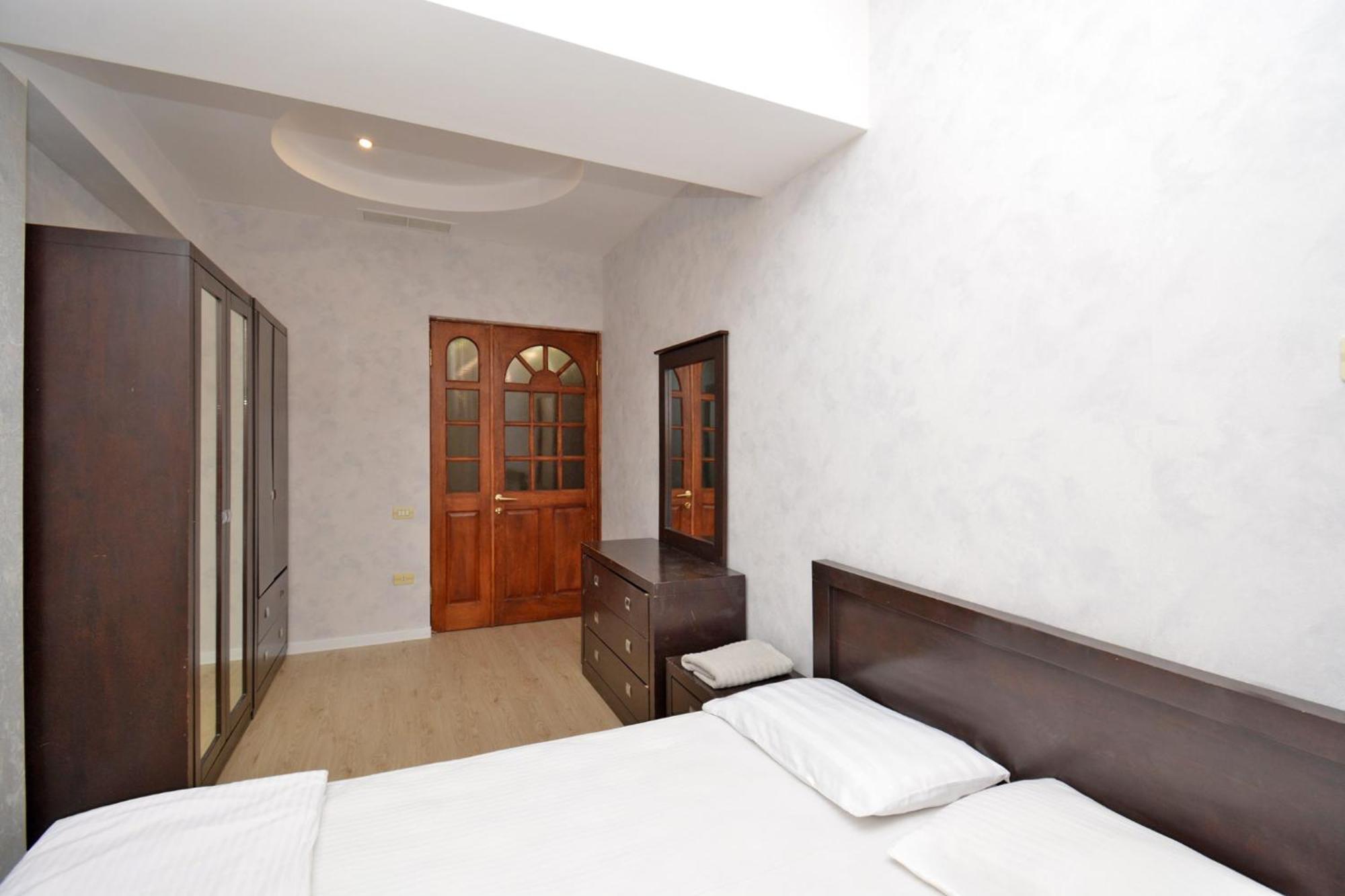 Apartment In Abovyan Street, يريفان المظهر الخارجي الصورة
